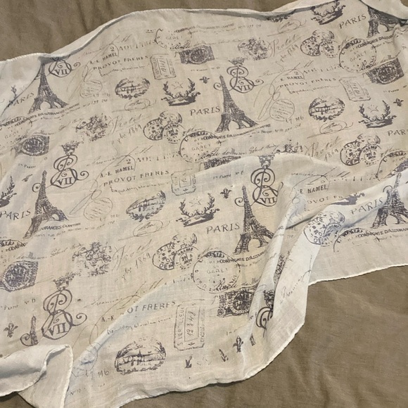 Paris scarf in pale blue - Picture 2 of 3